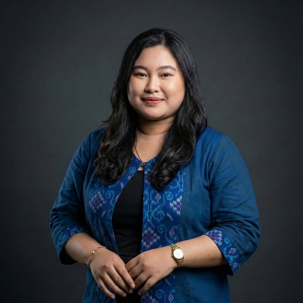 PUTU YANTI JULIA YASRI